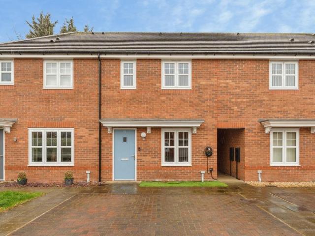 2 bedroom terraced house for sale