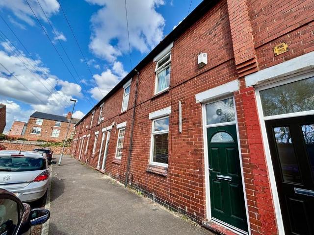 2 bedroom terraced house for sale