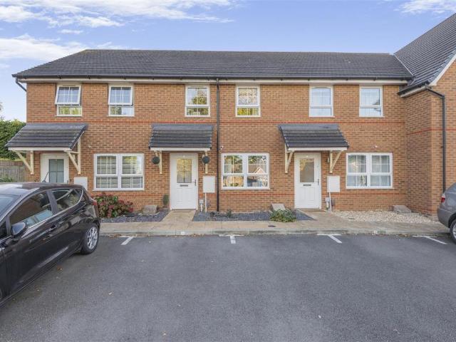 2 bedroom terraced house for sale