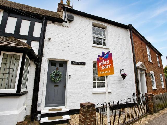 2 bedroom terraced house for sale
