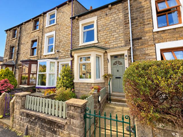 2 bedroom terraced house for sale