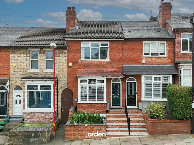 2 bedroom terraced house for sale