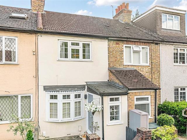 2 bedroom terraced house for sale