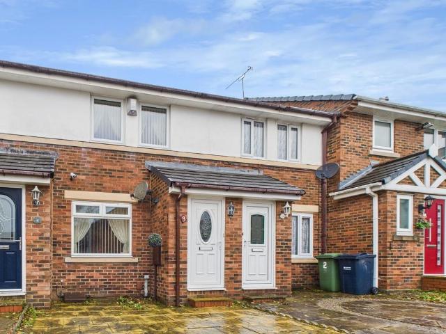 2 bedroom terraced house for sale