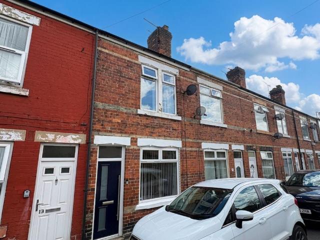 2 bedroom terraced house for sale