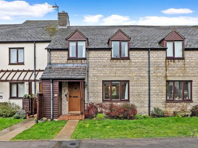 2 bedroom terraced house for sale
