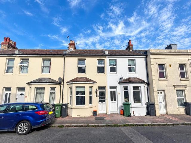 2 bedroom terraced house for sale