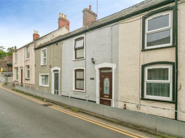 2 bedroom terraced house for sale