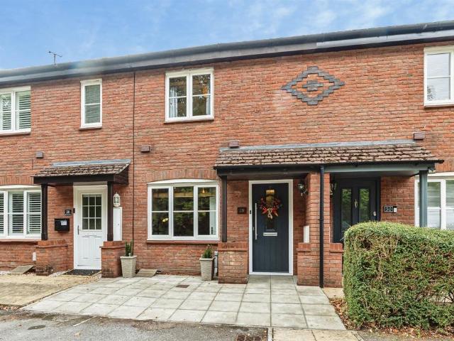 2 bedroom terraced house for sale