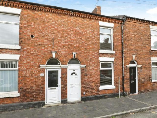 2 bedroom terraced house for sale