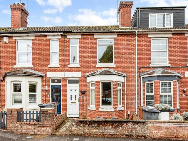 2 bedroom terraced house for sale