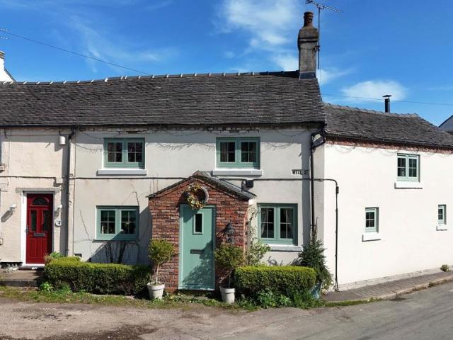 2 bedroom terraced house for sale