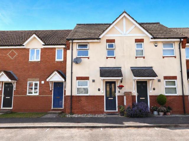 2 bedroom terraced house for sale