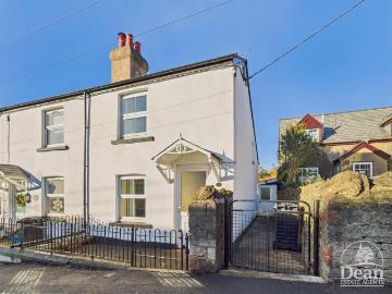 2 bedroom end of terrace house for sale