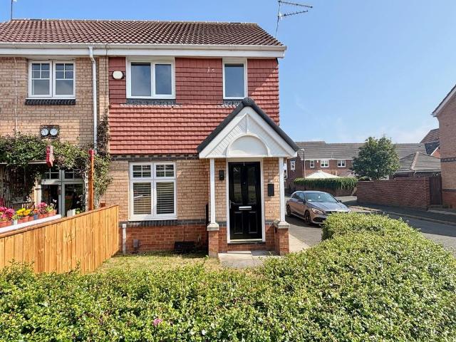 2 bedroom terraced house for sale