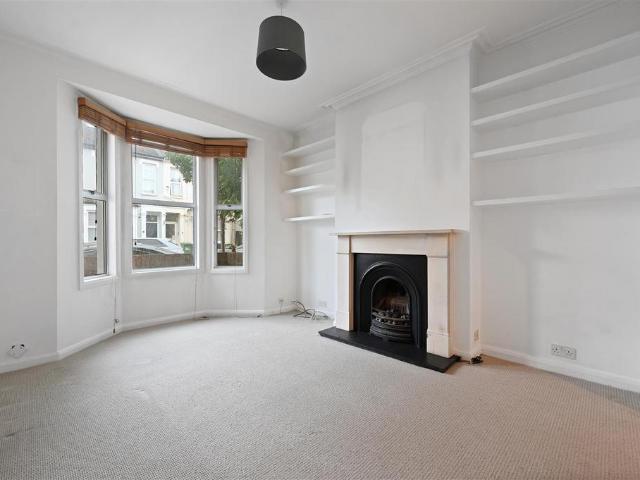 2 bedroom cottage for sale