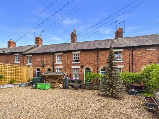 2 bedroom terraced house for sale