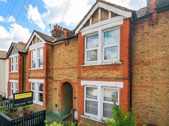 2 bedroom terraced house for sale