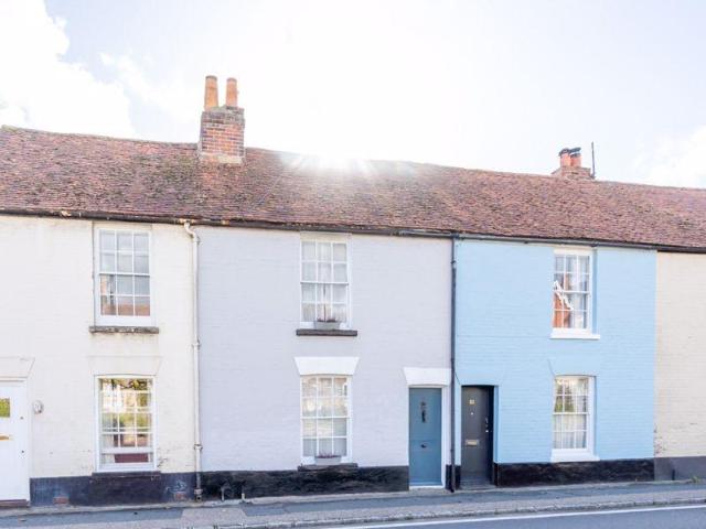 2 bedroom terraced house for sale
