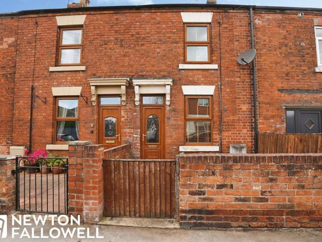2 bedroom terraced house for sale