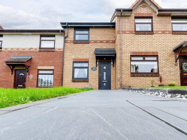 2 bedroom terraced house for sale