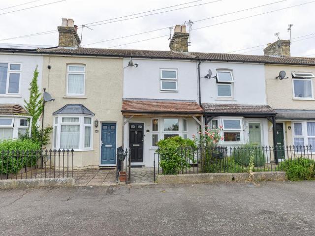 2 bedroom terraced house for sale