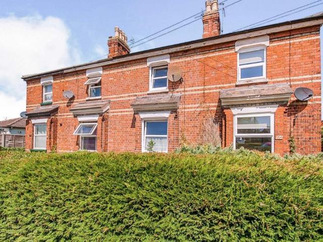2 bedroom terraced house for sale