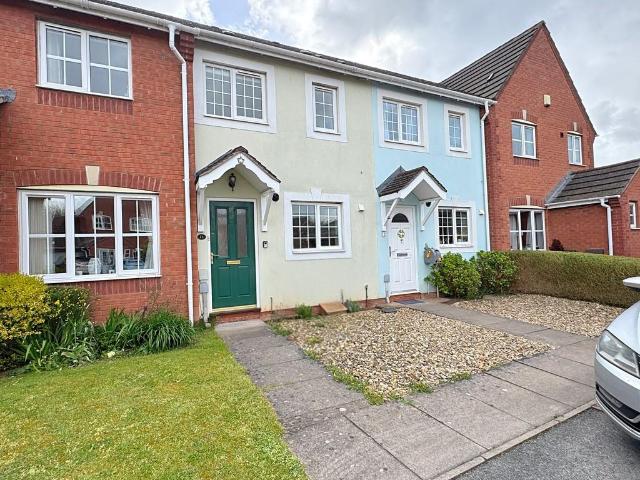 2 bedroom terraced house for sale