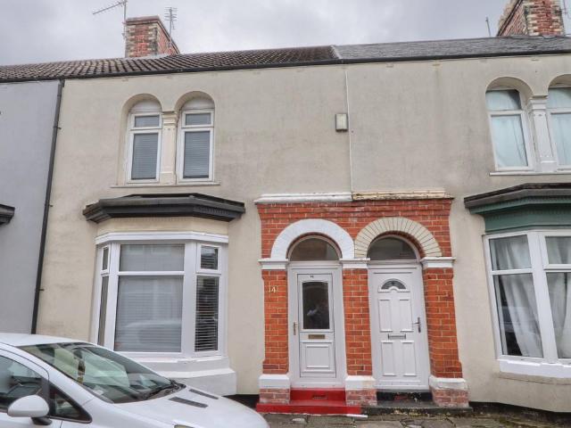 2 bedroom terraced house for sale