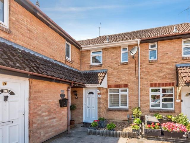 2 bedroom terraced house for sale