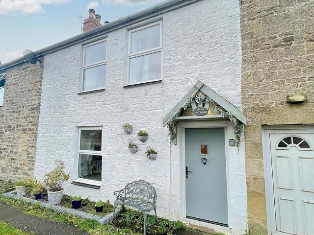 2 bedroom terraced house for sale