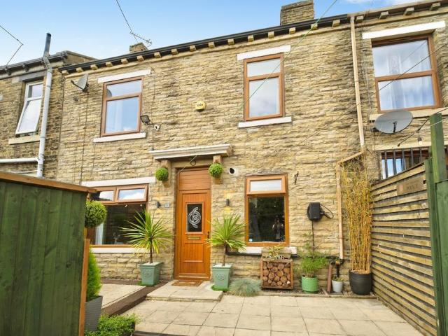 2 bedroom terraced house for sale