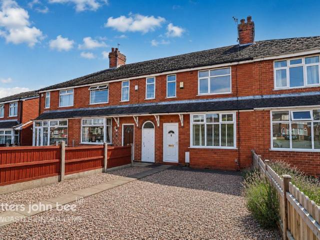 2 bedroom terraced house for sale