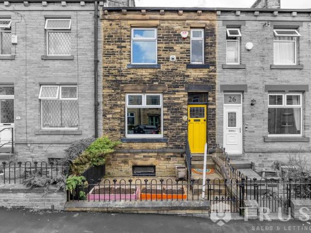 2 bedroom terraced house for sale