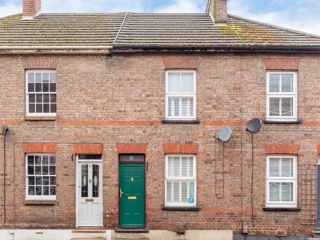2 bedroom terraced house for sale