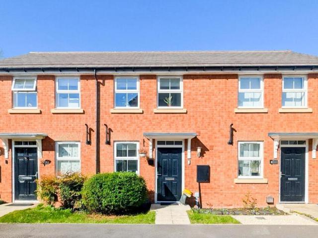 2 bedroom terraced house for sale