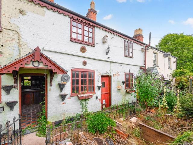 2 bedroom terraced house for sale