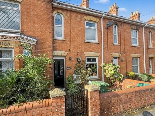 2 bedroom terraced house for sale