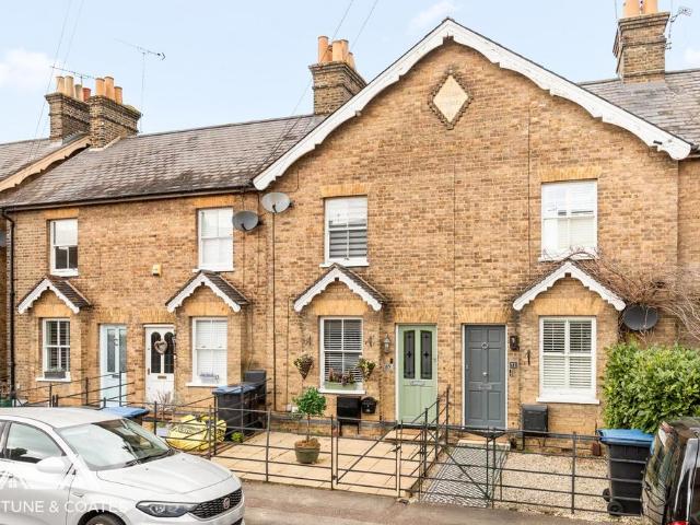 2 bedroom terraced house for sale
