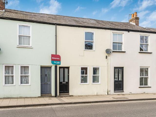 2 bedroom terraced house for sale