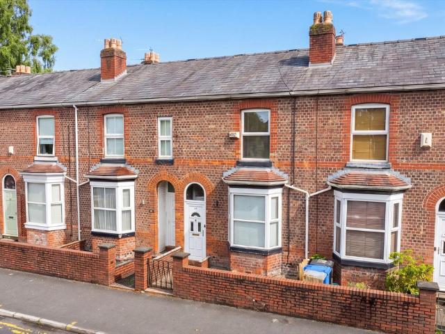 2 bedroom terraced house for sale