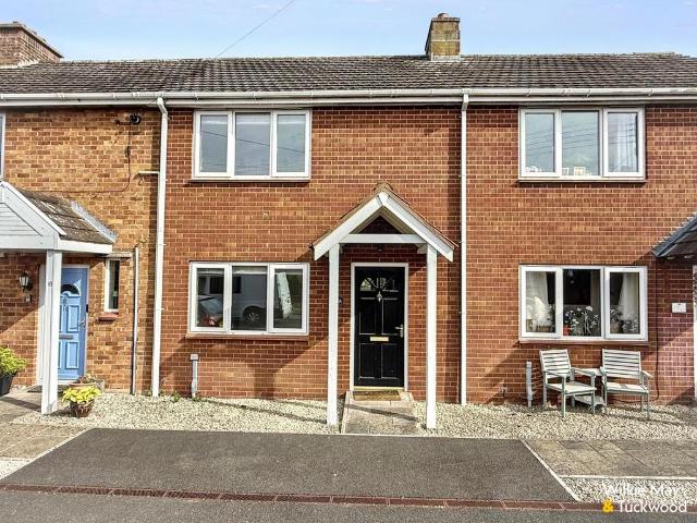 2 bedroom terraced house for sale