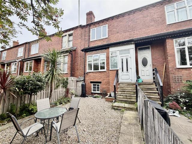 2 bedroom terraced house for sale