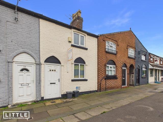 2 bedroom terraced house for sale