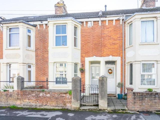 2 bedroom terraced house for sale