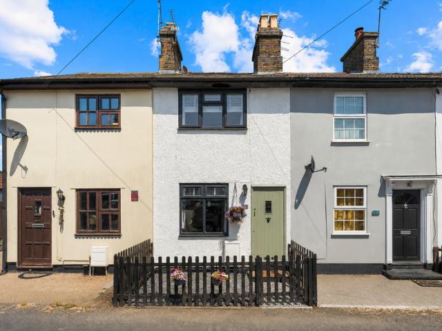 2 bedroom terraced house for sale