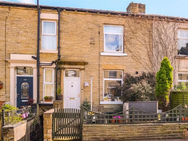 2 bedroom terraced house for sale