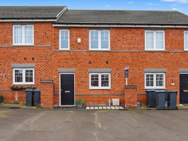 2 bedroom terraced house for sale