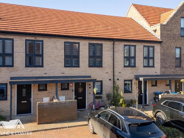 2 bedroom terraced house for sale