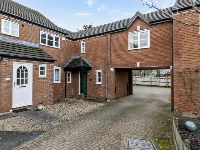2 bedroom terraced house for sale